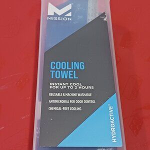 MISSION On-the-Go Cooling Towel